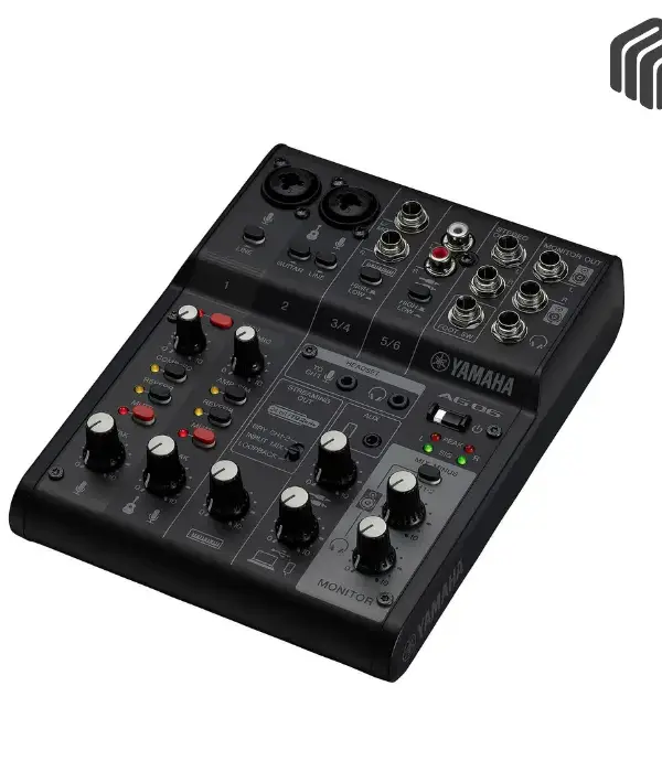 YAMAHA MIXING CONSOLE