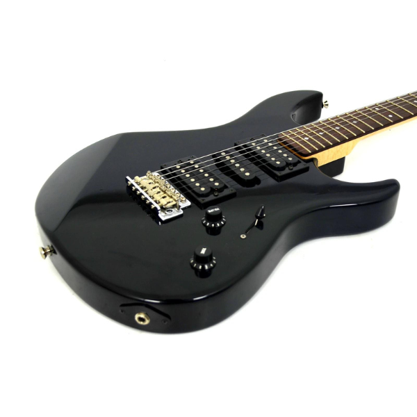 YAMAHA ELECTRIC GUITAR