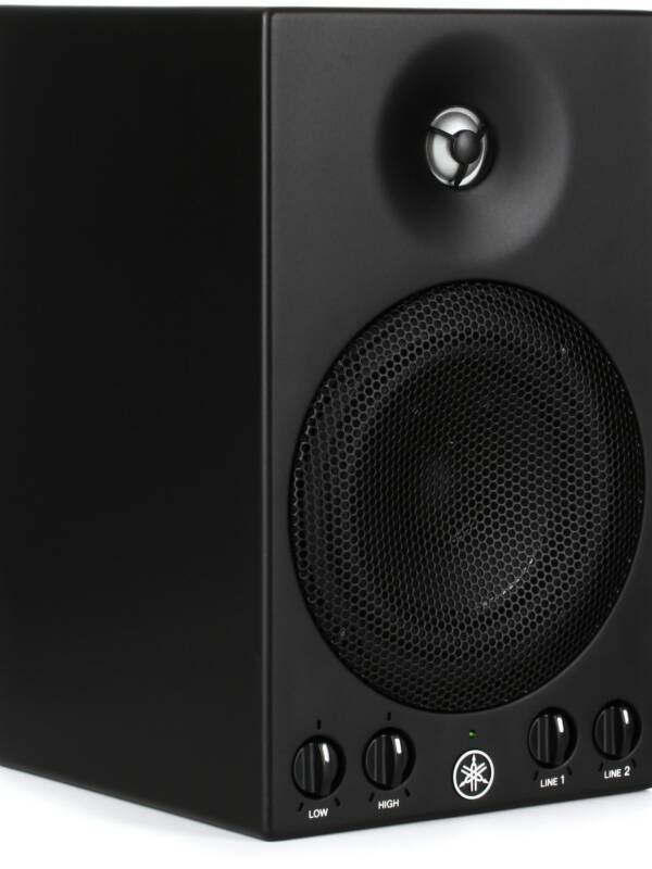 MSP3A (Yamaha Powered Studio Monitor 4" Woofer - Installation Points - 1" Tweeter...