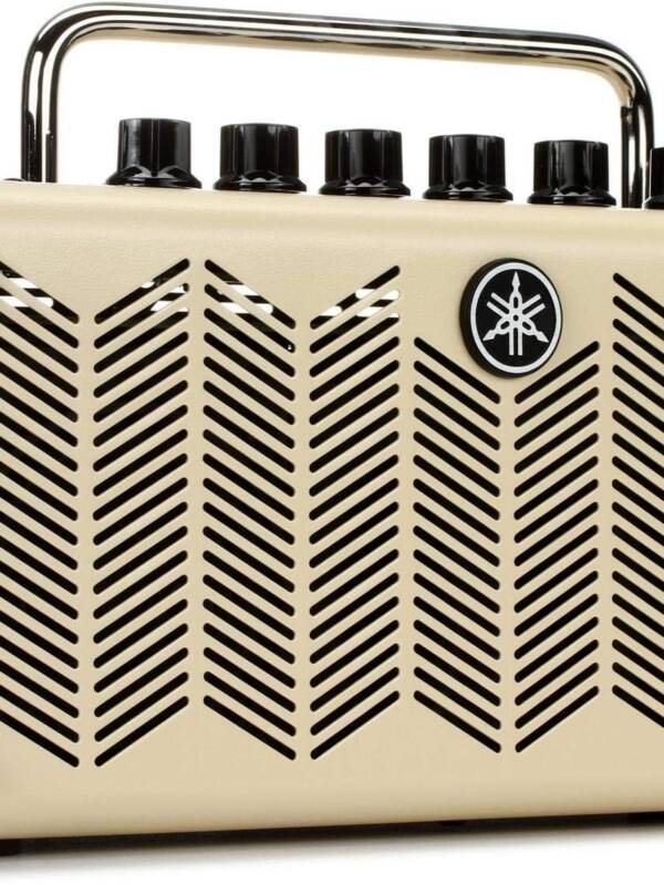 YAMAHA GUITER AMP