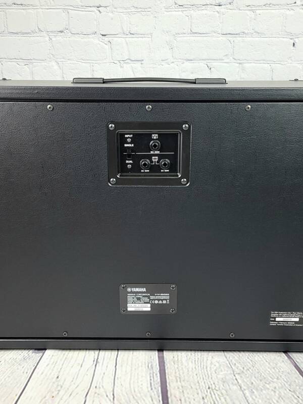 YAMAHA GUITAR AMP