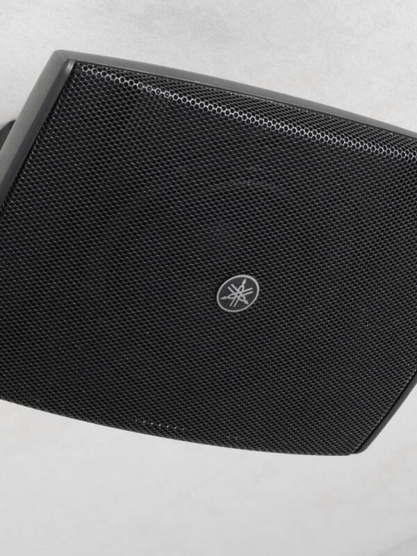 YAMAHA SPEAKER SYSTEM