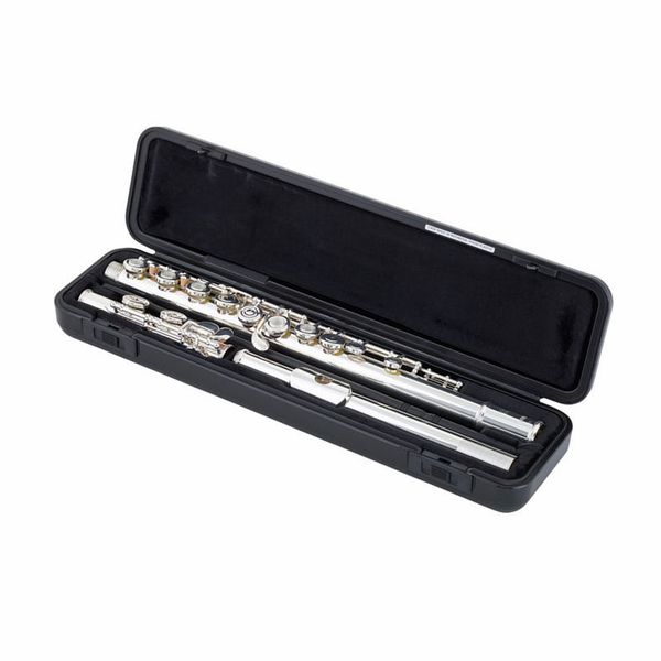 Yamaha Intermediate Flute for Student (International Version)